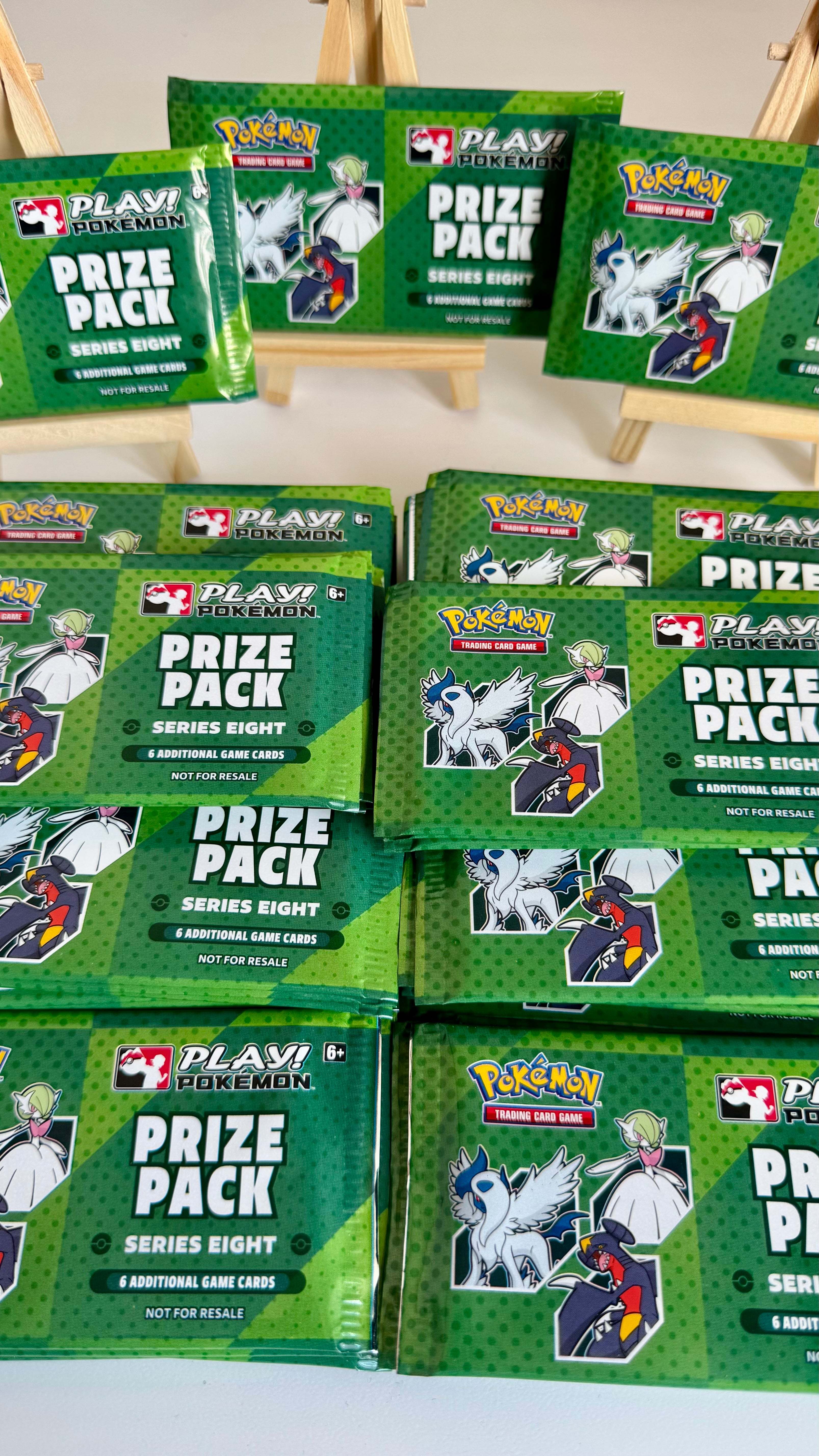 Pokémon TCG Prize Pack Series Eight - Play! Pokémon Exclusive